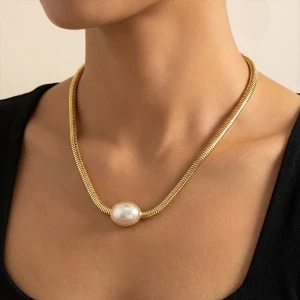 Oval Pendant Metallic Flexible Snake Chain Necklace