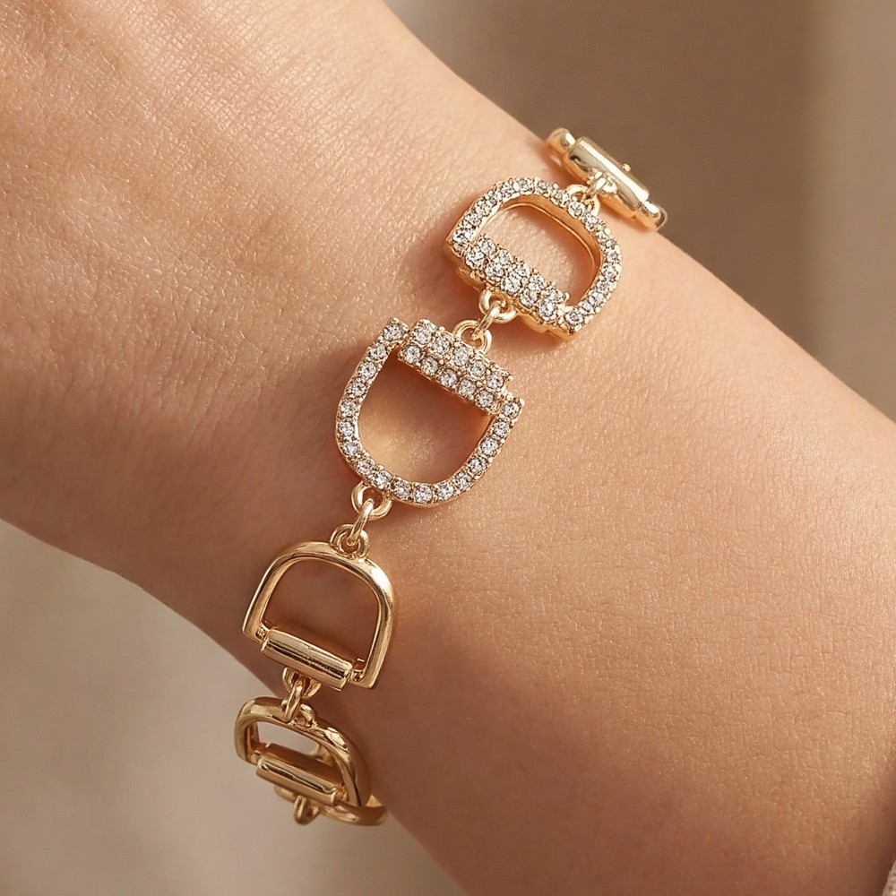 Pave D Link Toggle Chain Bracelet