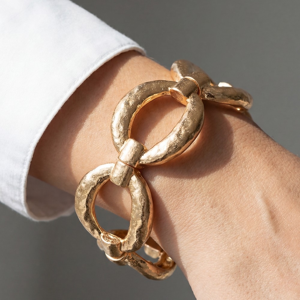 Hammered Metallic Ovals Elastic Bracelet