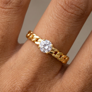 Cz Round Solitaire Curb Chain Ring