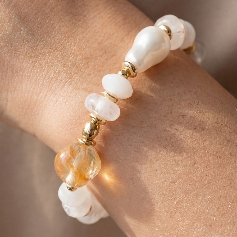 Mixed Pearl And Metallic Beaded Elastic Bracelet