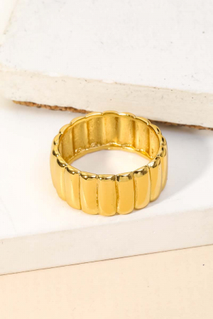 Metallic Wide Ribbed Fashion Ring