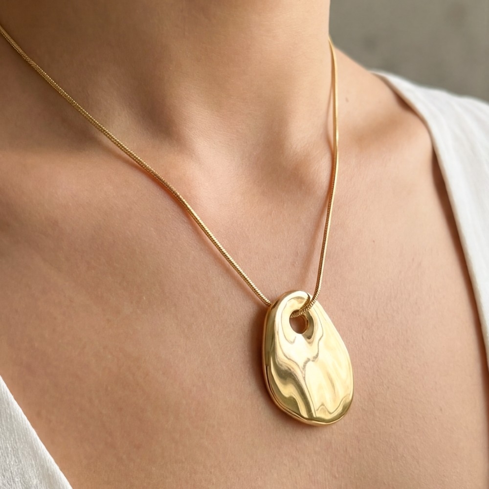 Gold Dipped Hammered Flat Tear Pendant Necklace