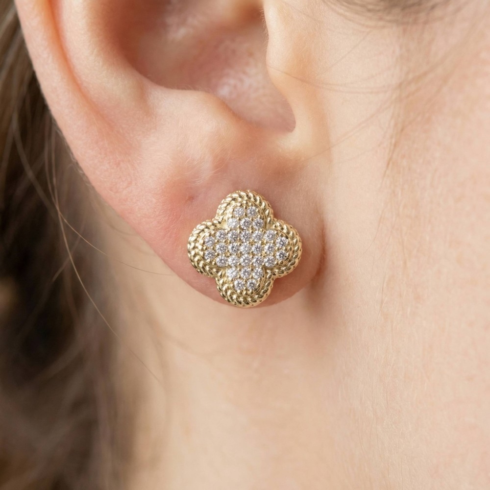 Cz Rope Edge Clover Stud Earrings
