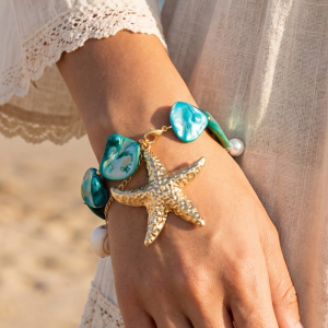 Marbled Shell Statement Bracelet With Starfish Pendant & Sea Charms