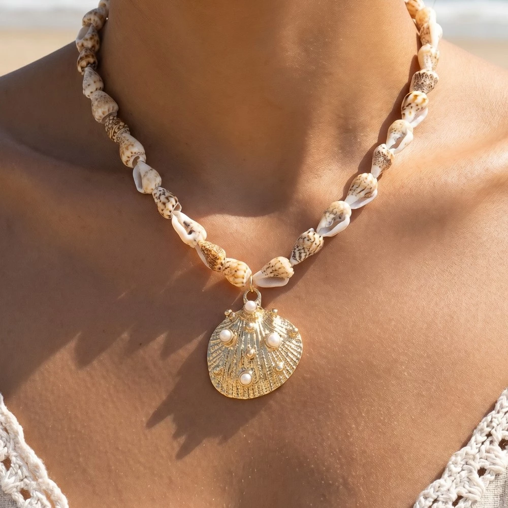 Pearl Studded Clam Shell Pendant Conch Beaded Necklace