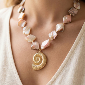 Assorted Seashell Link Sealife Pendant Necklace