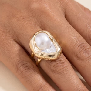 Baroque Pearl Molten Frame Statement Ring