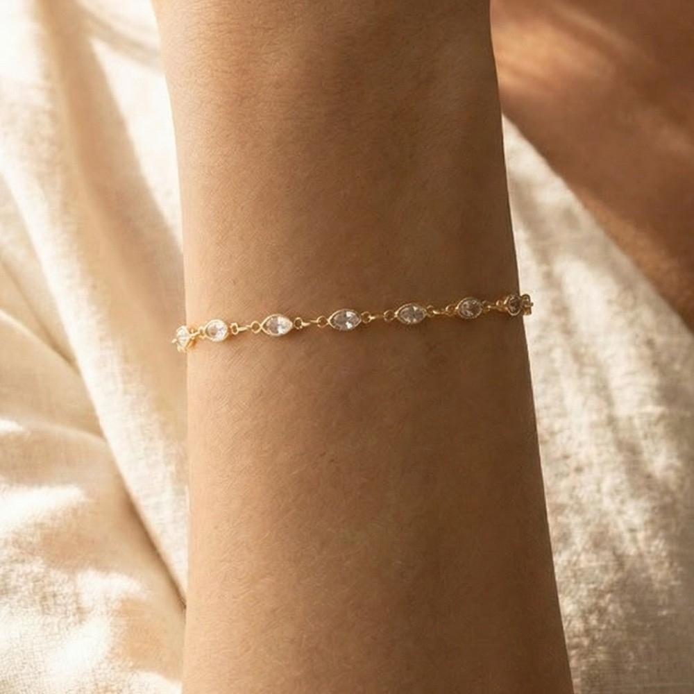 Round Cz Bezel Station Chain Bracelet