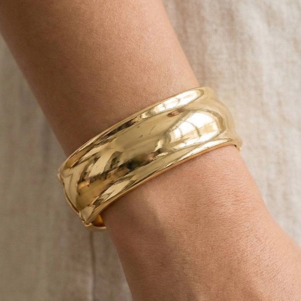 Gold Dipped Wide Ripple Hinge Bangle Bracelet