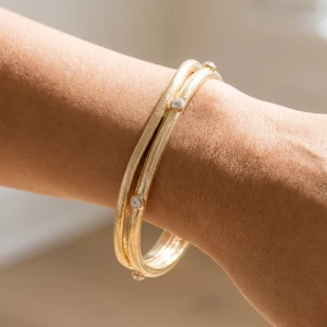 Crystal Stud Wavy Bangle Bracelet Set