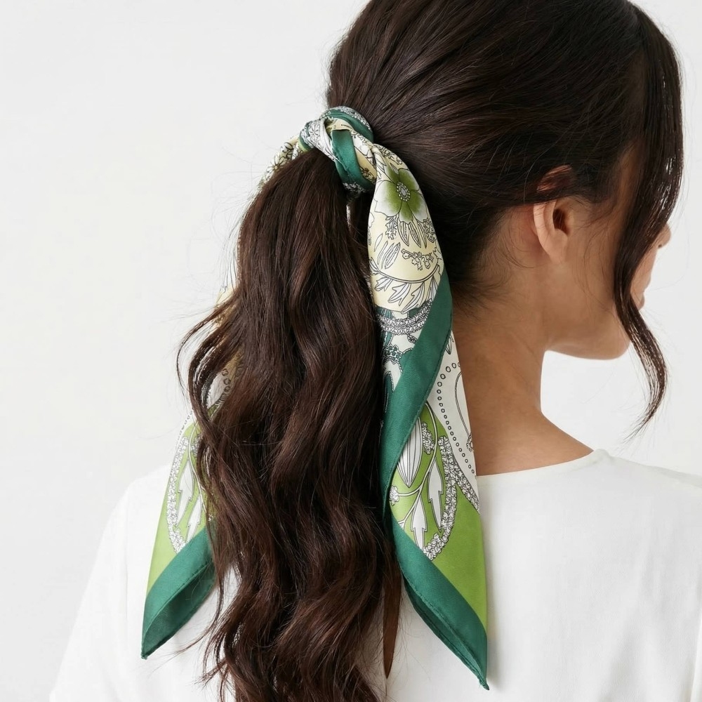 Four-Leaf Clover And Flower Square Bandana Scarf