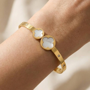 Stainless Steel Mother Of Pearl Clover Ends Hinge Bangle Bracelet