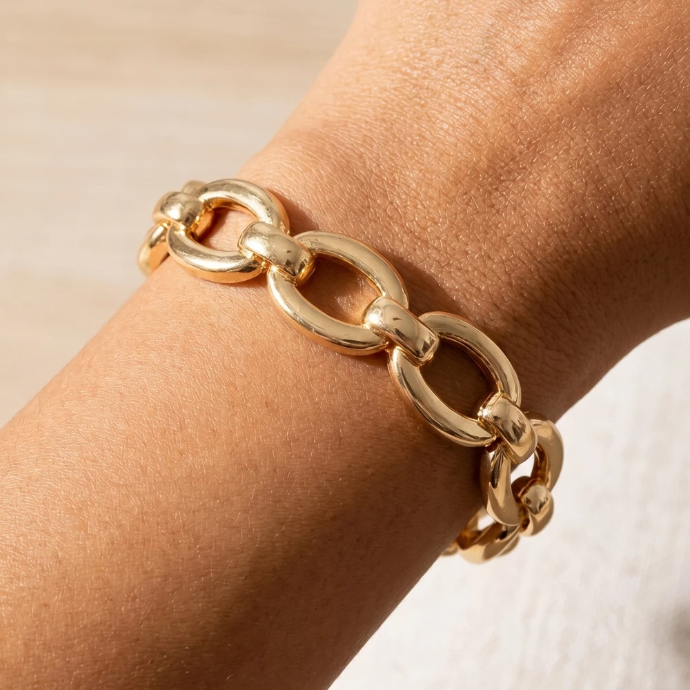 Polished Oval Chain Link Stretch Bracelet