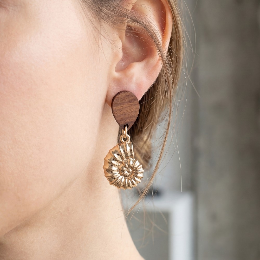 Metallic Spiral Sea Shell And Wooden Tear Stud Dangle Earrings