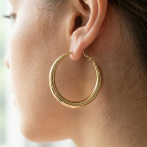 Simple Thin Graduated Latch Hoop Earrings
