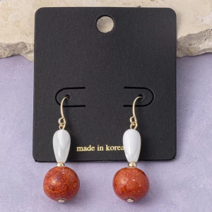 Shell Teardrop And Sponge Coral Ball Drop Earrings