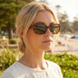 Chunky Wrap Rectangle With Diamond Stud Sunglasses