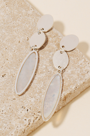 Tiered Seashell Oval Chain Earrings