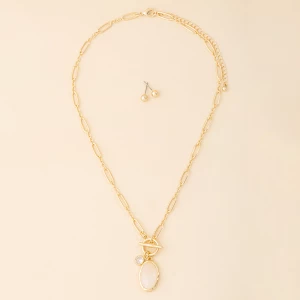 Paperclip Chain Toggle Necklace With Oval Stone Pendant