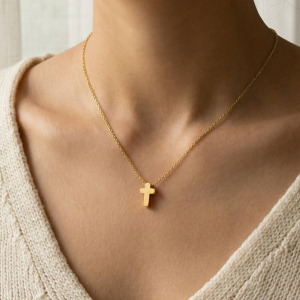Dainty Mini Cross Pendant Necklace