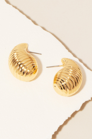 Metallic Ridged Tear Stud Earrings