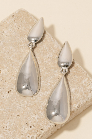 Double Metallic Tear Dangle Earrings
