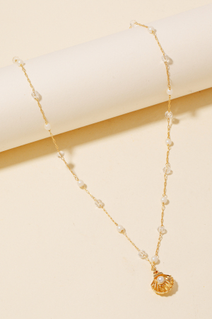 Pearl Clam Pendant Station Beaded Necklace