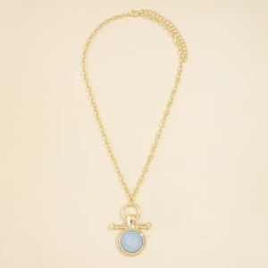 Chunky Chain Necklace With Round Stone Pendant