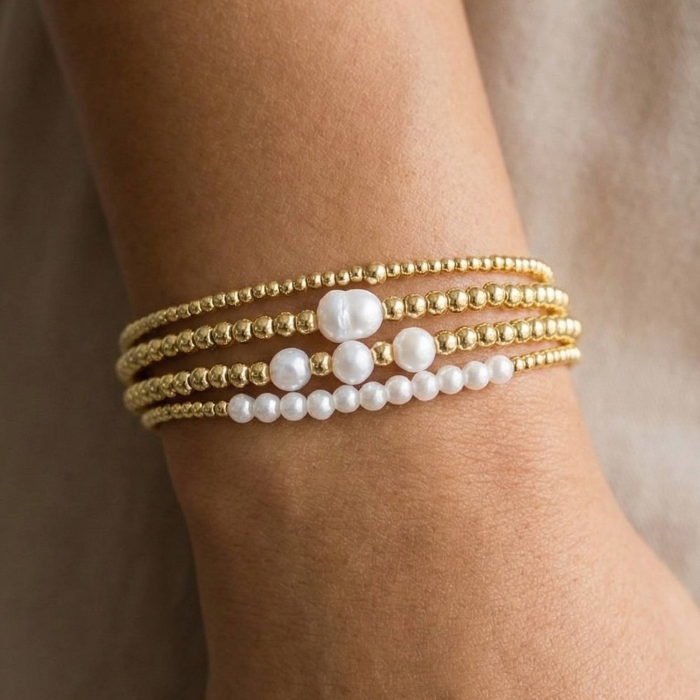 Mixed Pearl And Metallic Beaded Elastic Bracelet Set