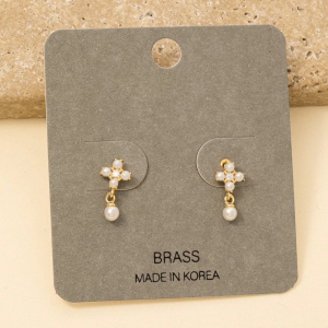 Mini Pearls Clover Stud Earrings