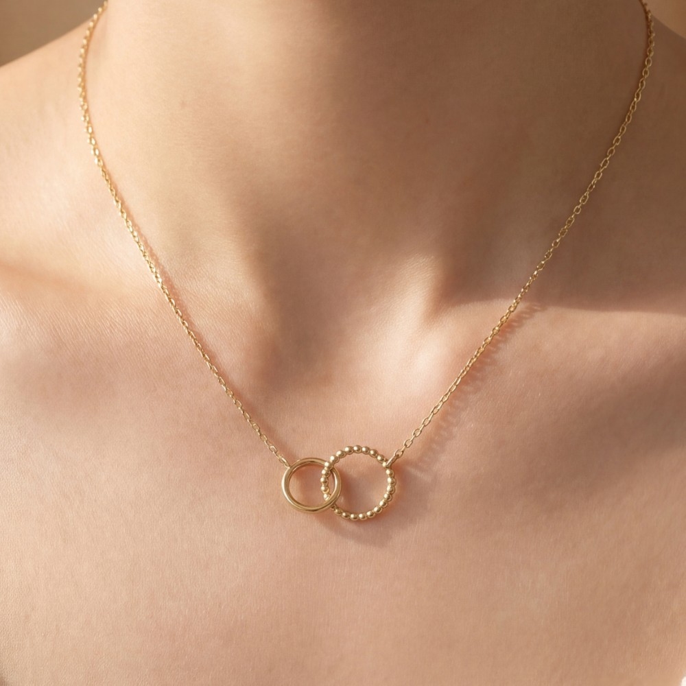 Interlocking Plain & Beaded Circle Necklace