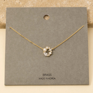 Dainty Pearl And Gems Round Pendant Necklace