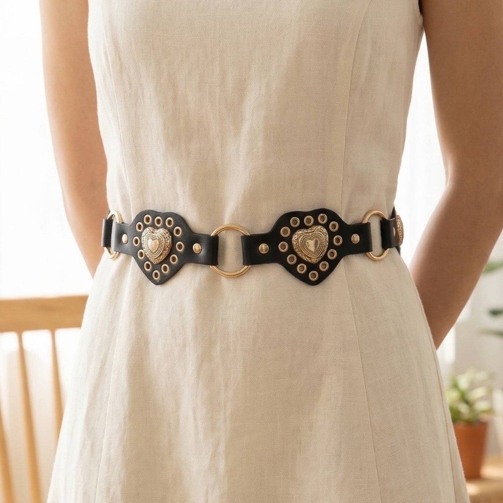 Intricate Heart Faux Leather Panels Chain Belt