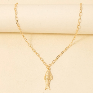 Detailed Fish Pendant Dainty Chain Necklace