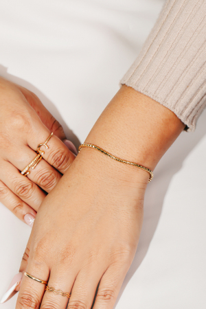 Box Chain Swivel Clasp Bracelet