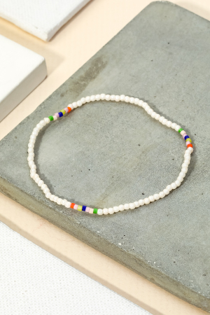 Dainty Mini Beaded Pattern Bracelet