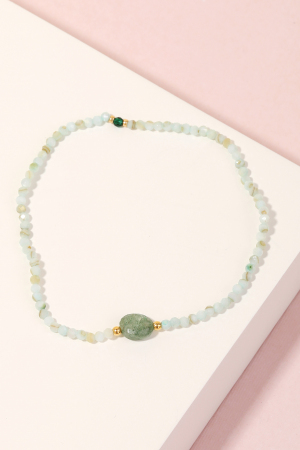 Oval Charm Mini Beaded Bracelet