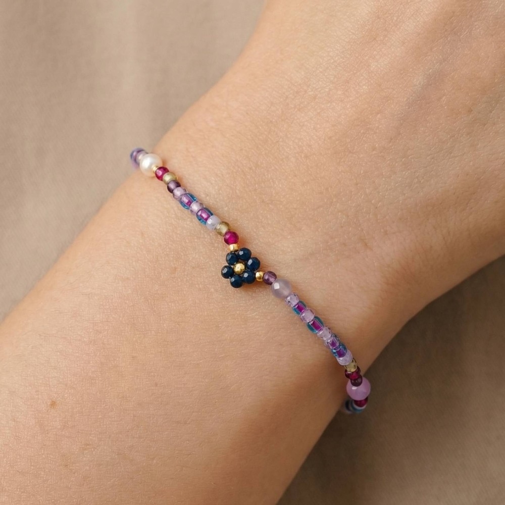 Pearl And Glass Beaded Flower Elastic Bracelet