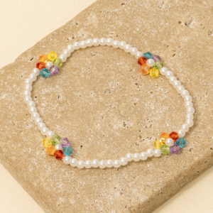 Dainty Beaded Floral Bracelet