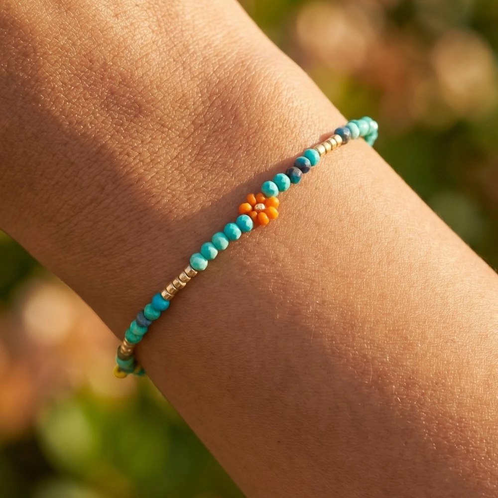 Dainty Flower Beaded Bracelet