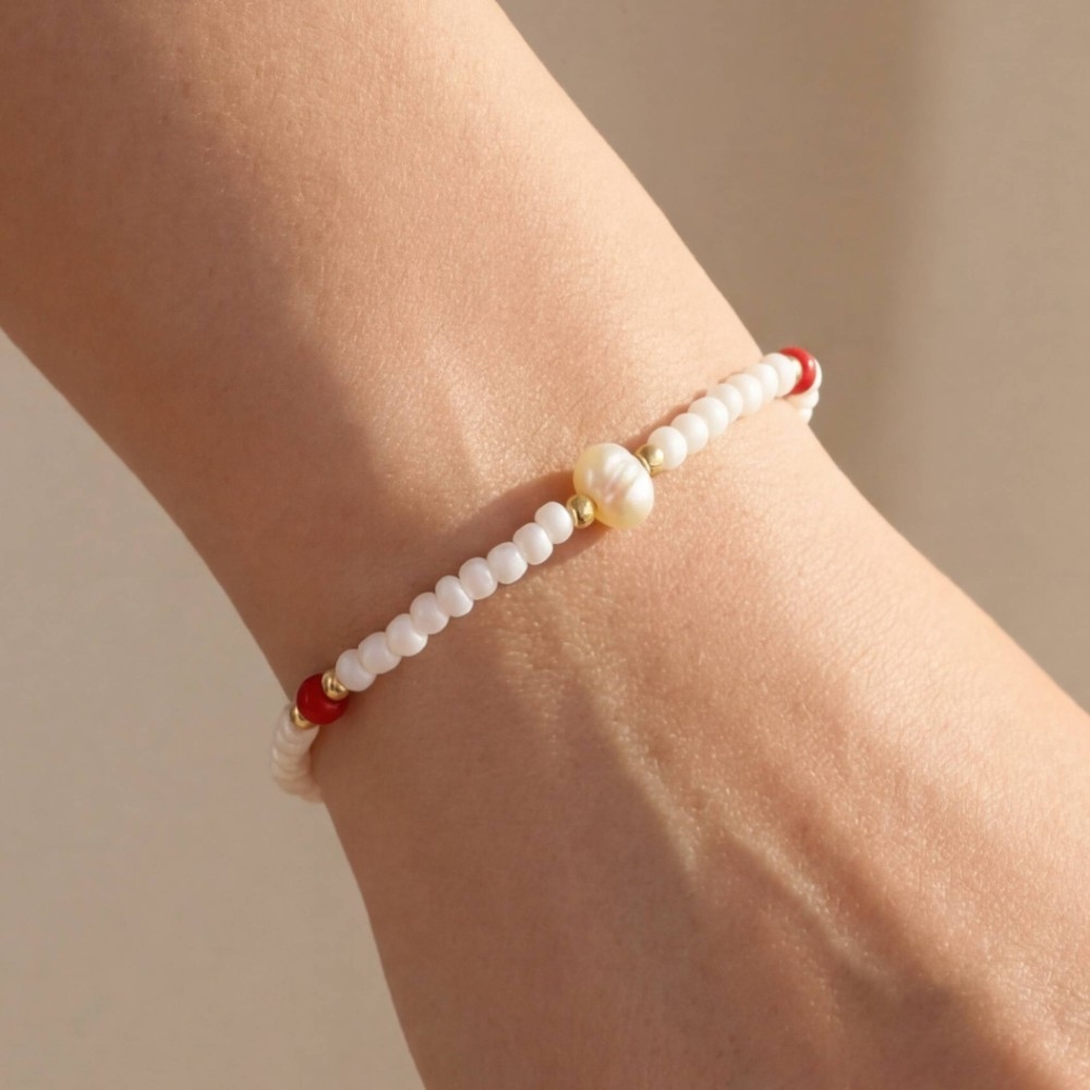 Dainty Glass Beaded Pearl Bracelet
