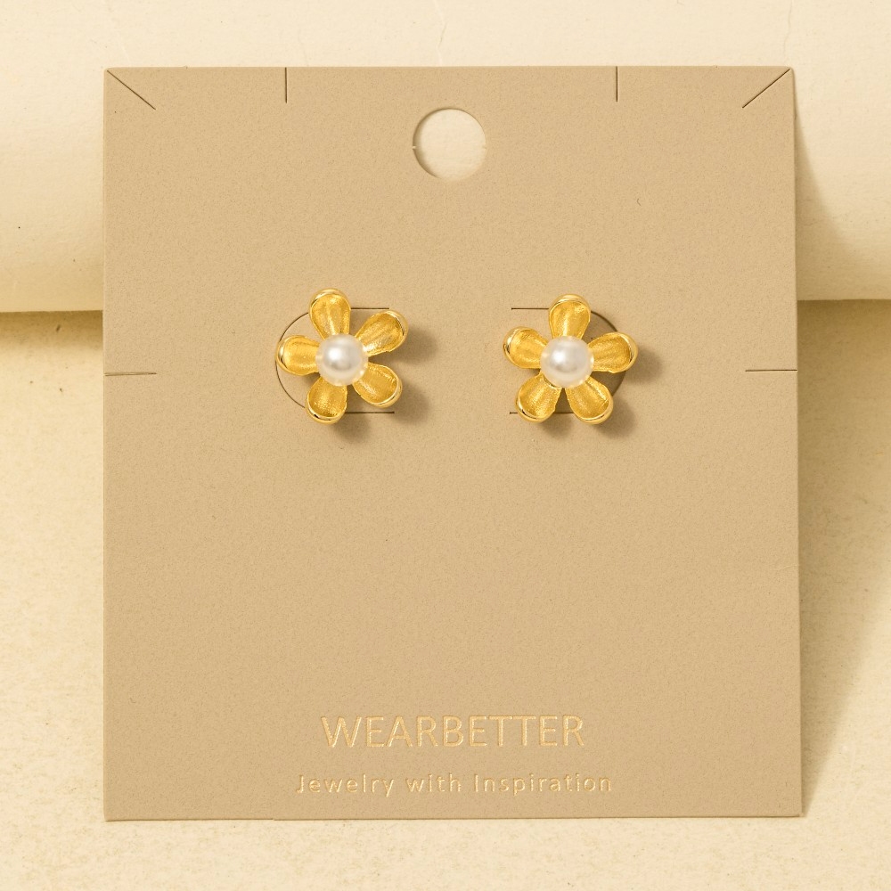 Flower Pearl Stud Earrings