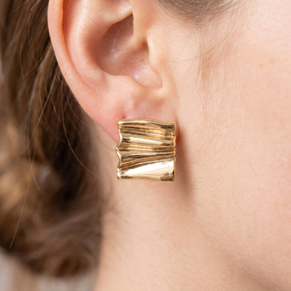 Metallic Ruffled Square Shield Stud Earrings