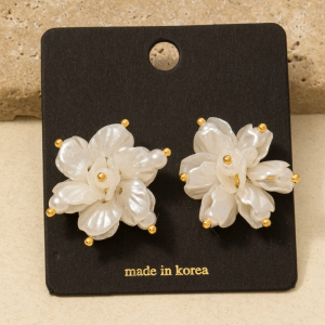 Warped Pearl Petals Flower Stud Earrings