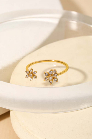 Open Rhinestone Flower Fashion Ring
