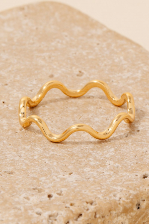 Wavy Band Ring
