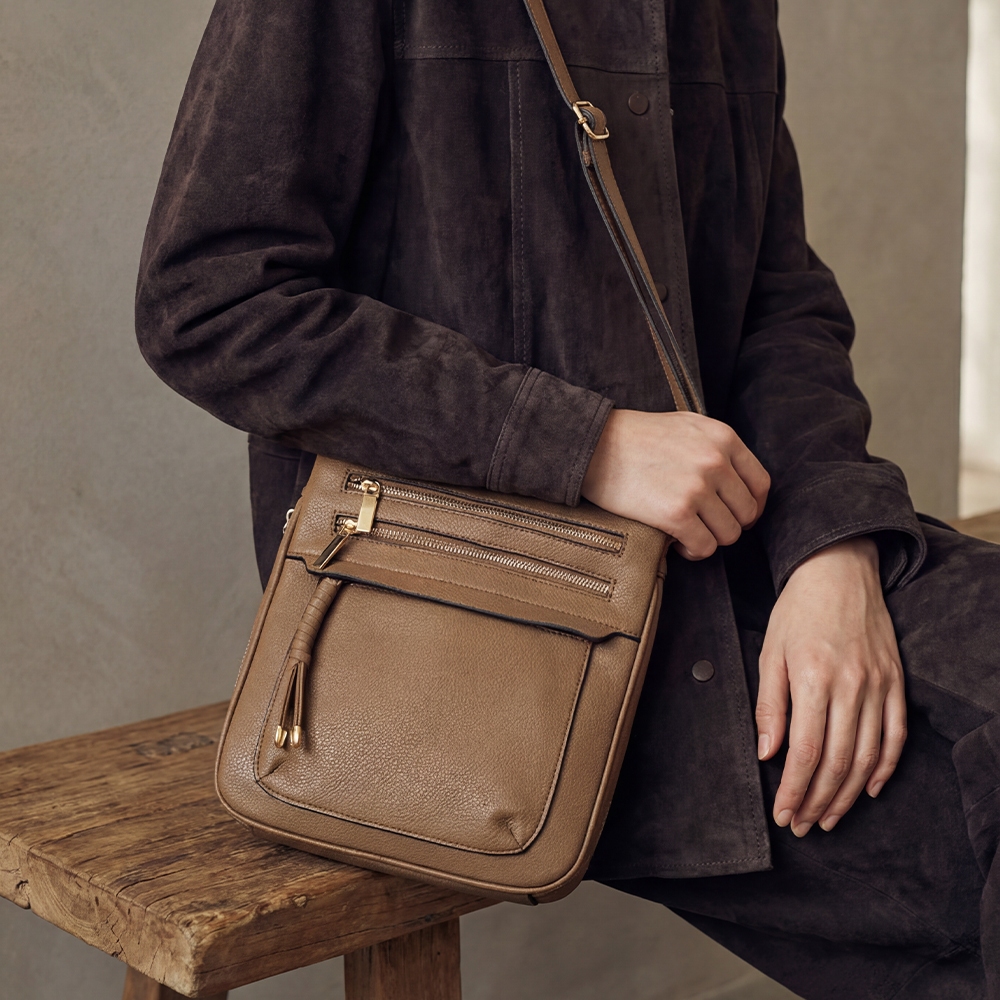 Fashion Zip Pocket Crossbody Bag