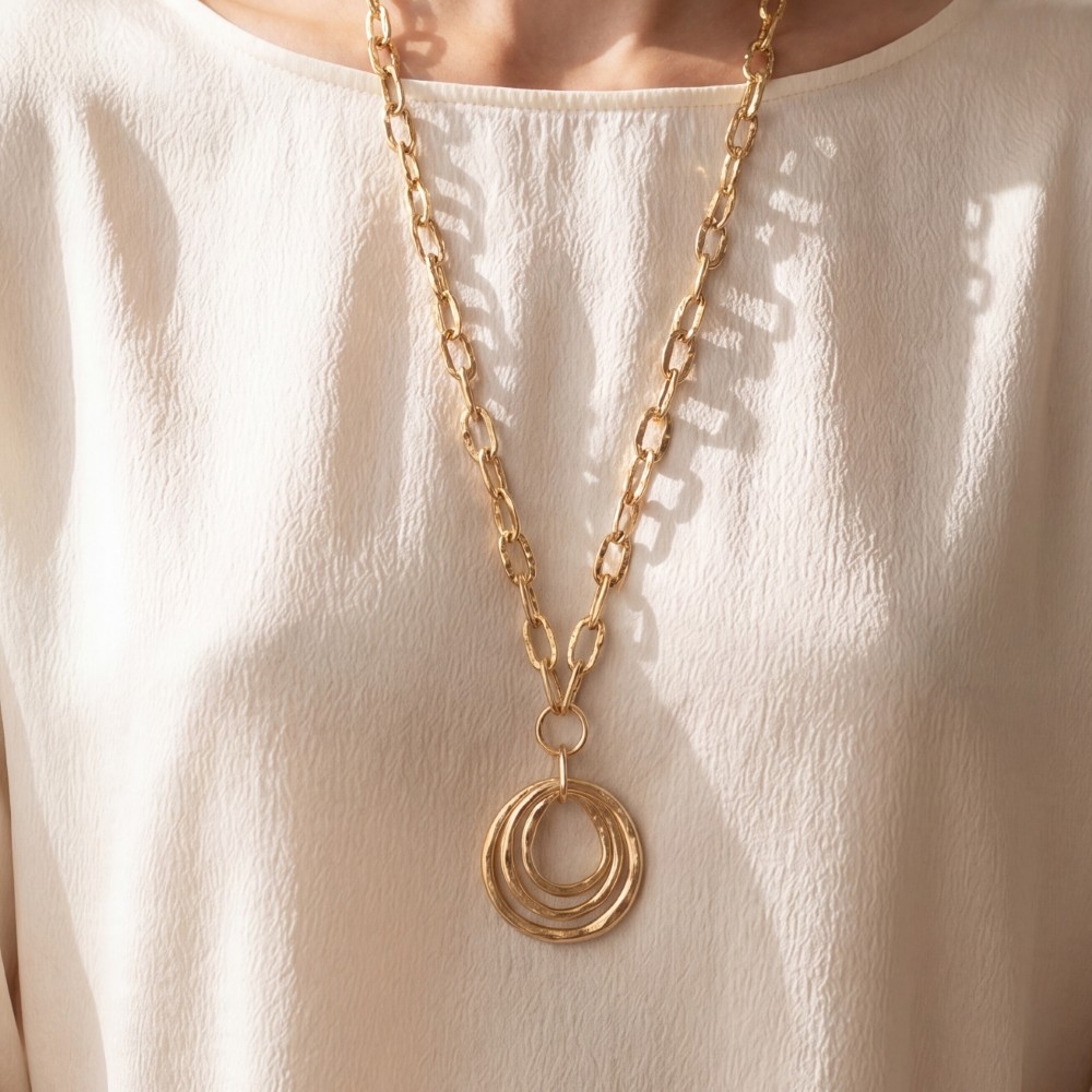 Chunky Oval Link Hammered Multi-Ring Pendant Necklace