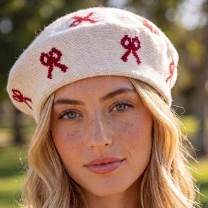 Scattered Bow Intarsia Knit Beret